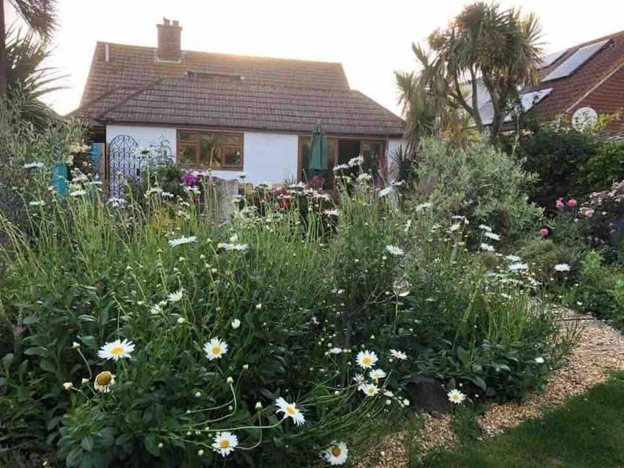 Sadlesea Villa West Wittering Exterior photo